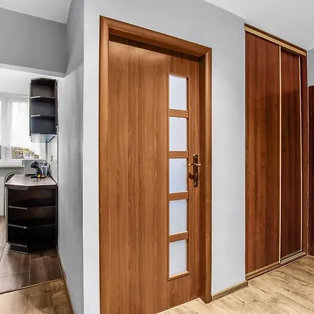 3 Bedrooms Close To Downtown * Breslau